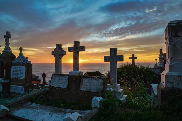 A la cabeza en cremación, pero no en prevención: cementerios en España