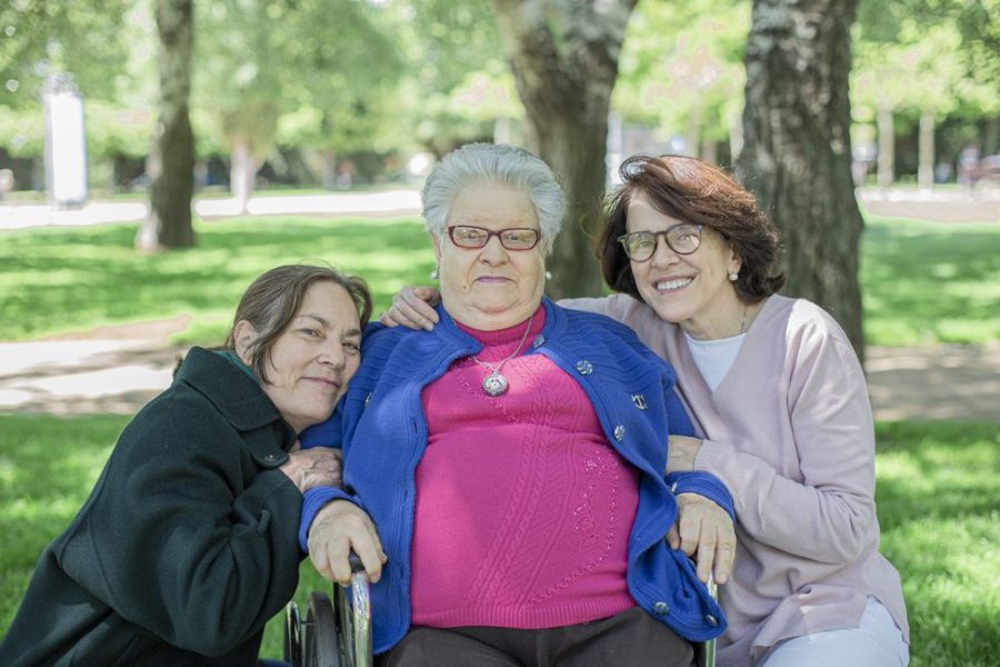 Parcesa y Nadiesolo renuevan su acuerdo de colaboración para seguir luchando contra la soledad no deseada de las personas mayores en la Comunidad de Madrid