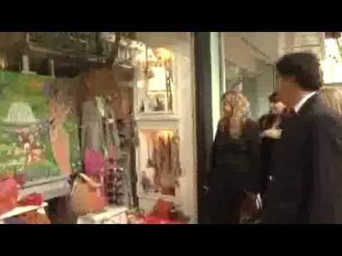 Centros comerciales con exposiciones de arte local y regional